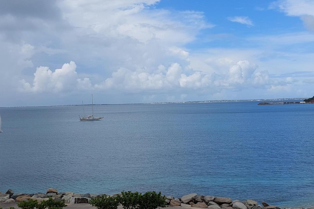 Fresh Cool Love Marigot  Exterior photo